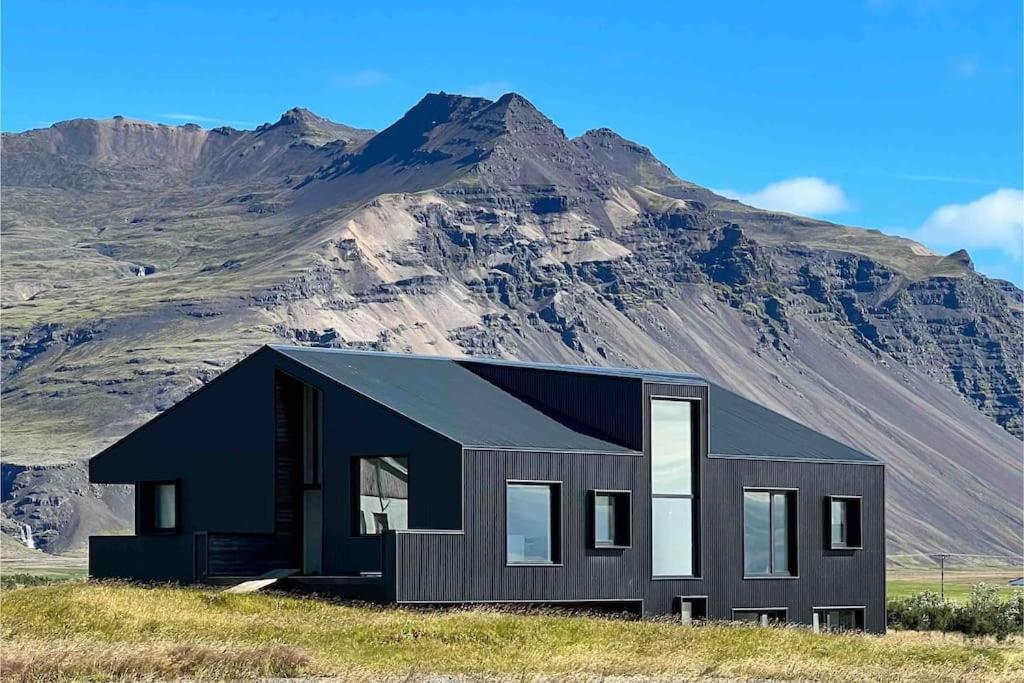 The Blackhouse Höfn Екстериор снимка